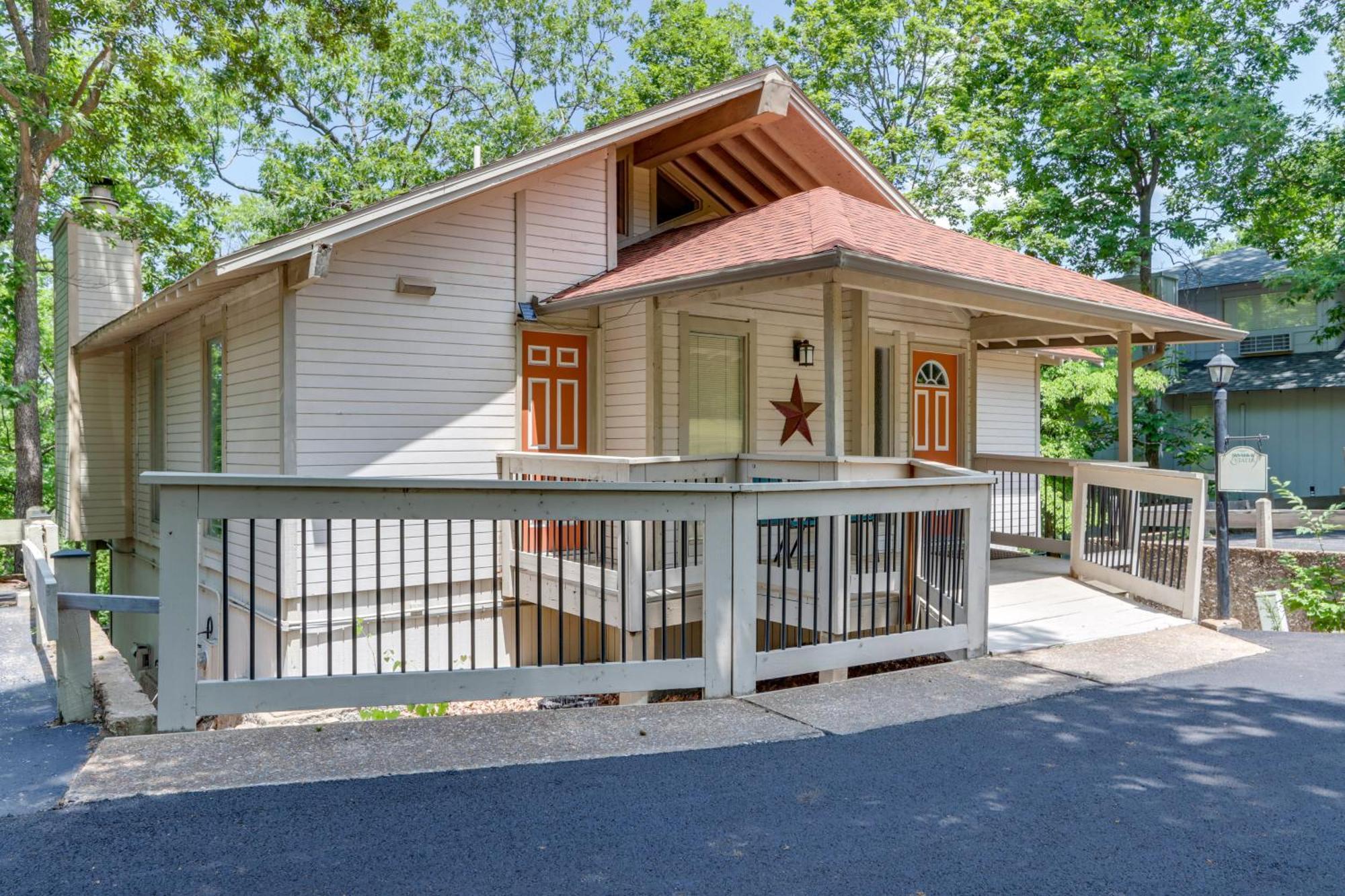 Hot Tub And Fire Pit Margaritaville Home! Osage Beach Dış mekan fotoğraf